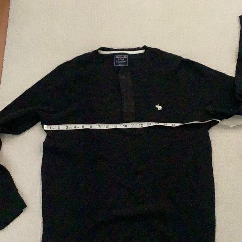 A&F long sleeve waffle henley.   Black size Large